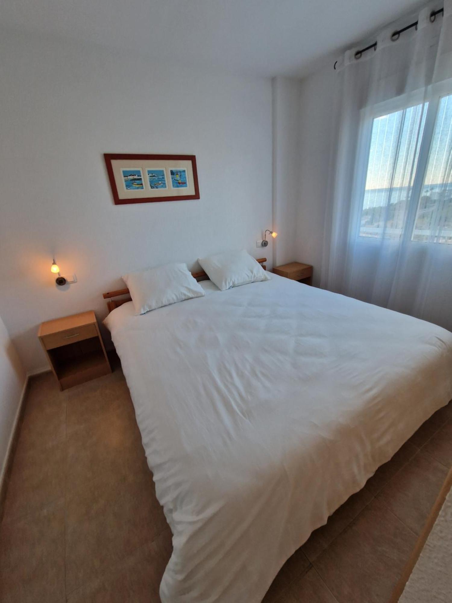Sunny Sea View Apartment *